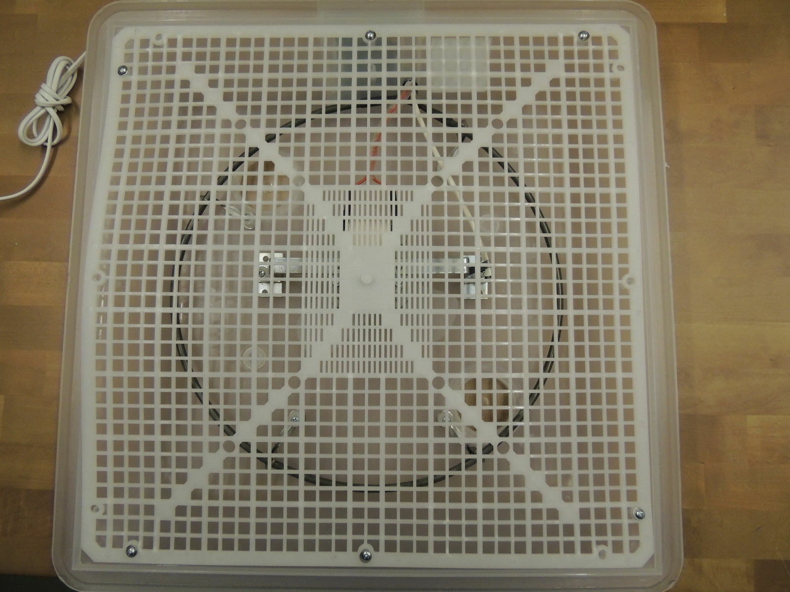 Campo24 Markenware GW® Inkubator Brutkasten Brutmaschine Brutapparat