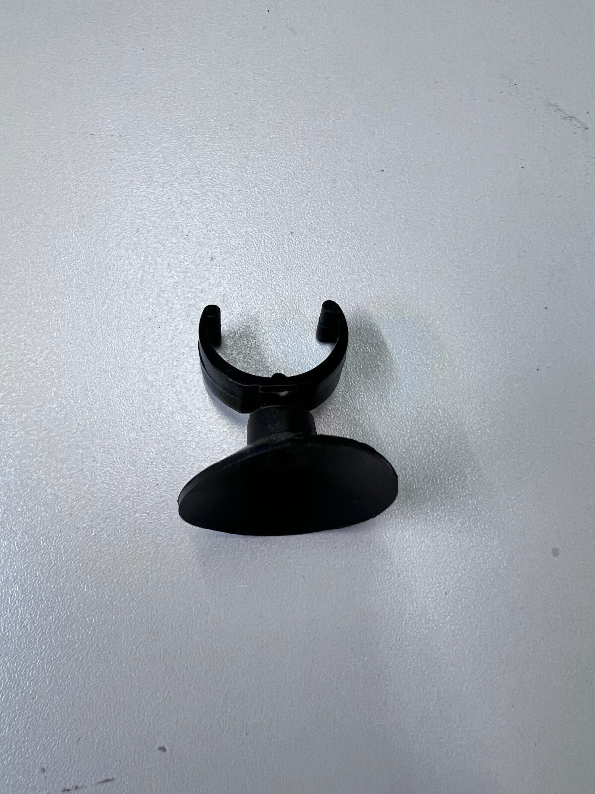 Aquarium Terrarium Saugnapf-Halter Clips Schlauch-Rohrhalter
