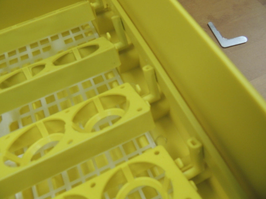 Campo24 Markenware GW® Inkubator Brutkasten Brutmaschine Brutapparat