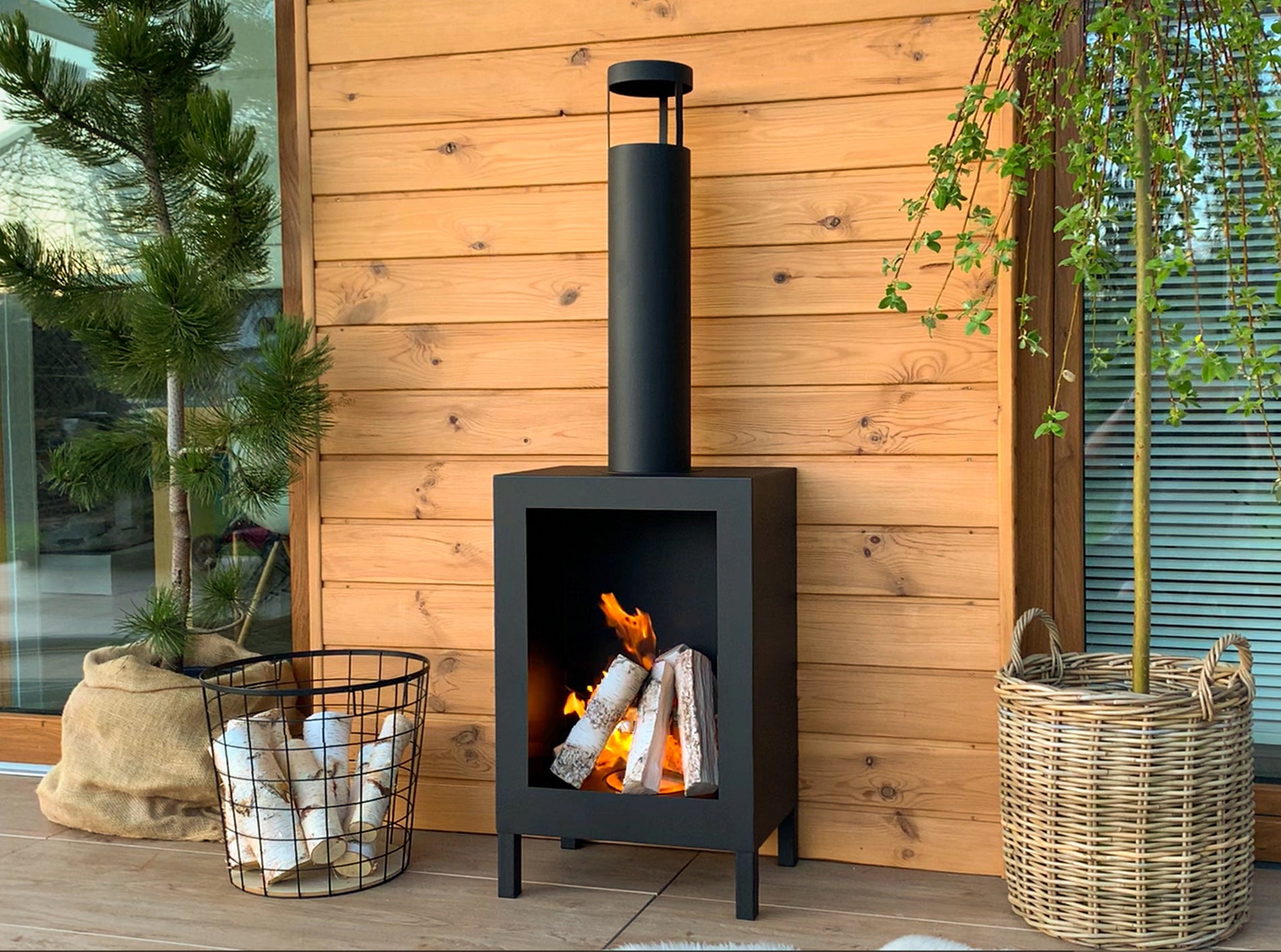 Campo24- Terrassenfeuer Standkamin Gartenkamin Terrassenkamin Feuerstelle Ethanolfeuer Bioethanolbrenner