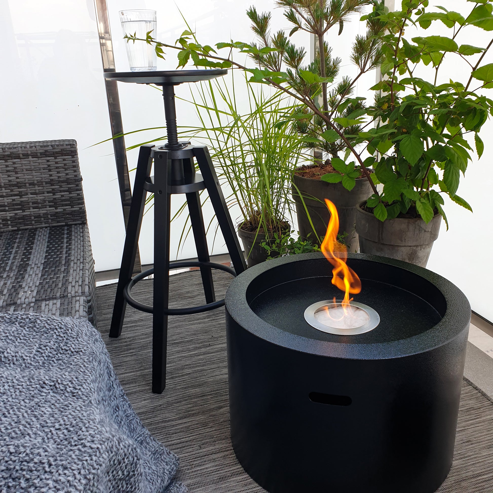 Campo24 - Feuerschale rund schwarz - 47,5x32,5cm - Garten Feuerschale / Feuerschale Outdoor / Feuerschale für Terrasse / Design Feuerschale modern (Kopie)