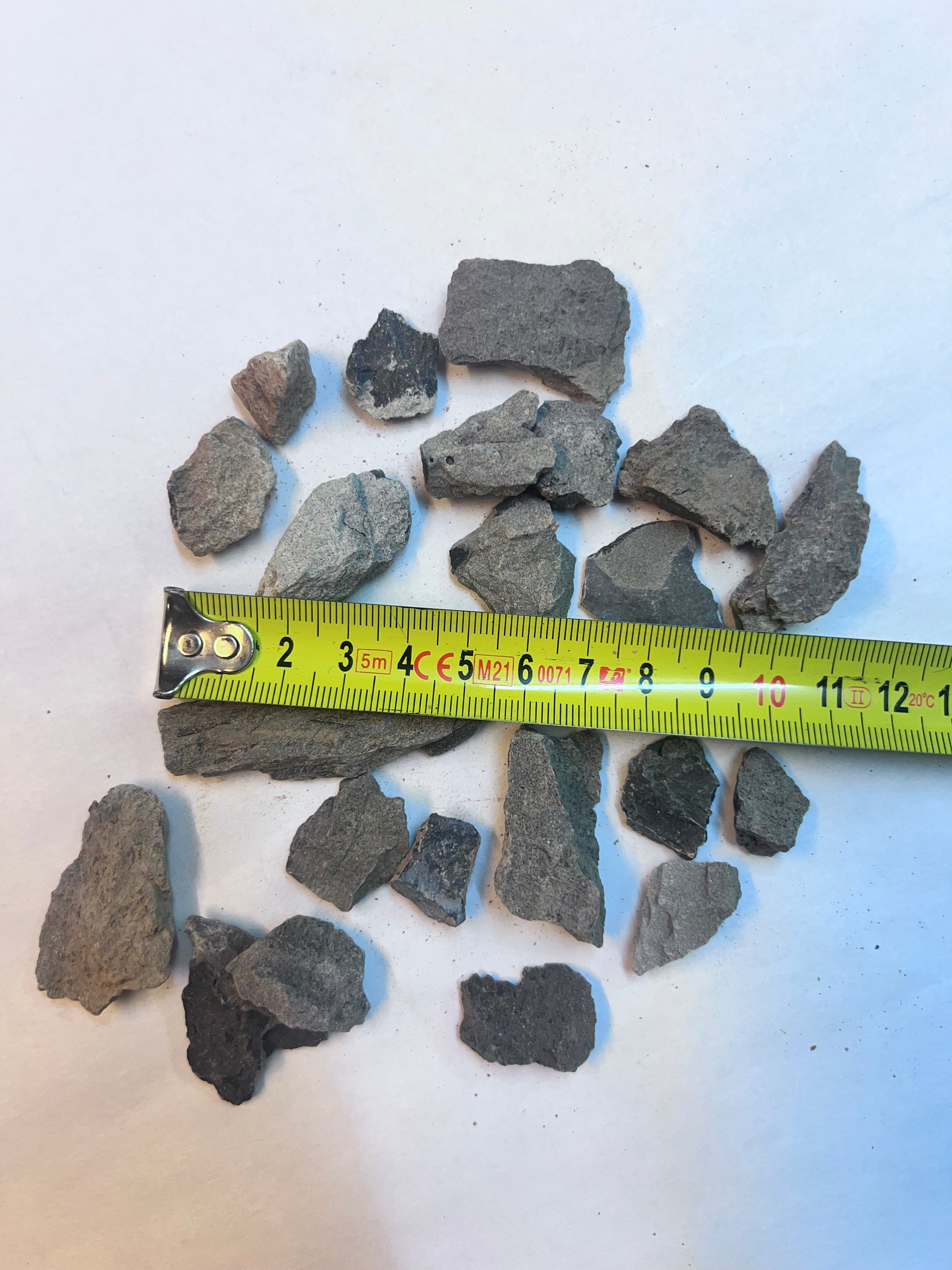 Campo24 Caciumcarbid 1kg Karbid Granulat für Karbidlampe & Maulwurfbekämpfung hohe Qual